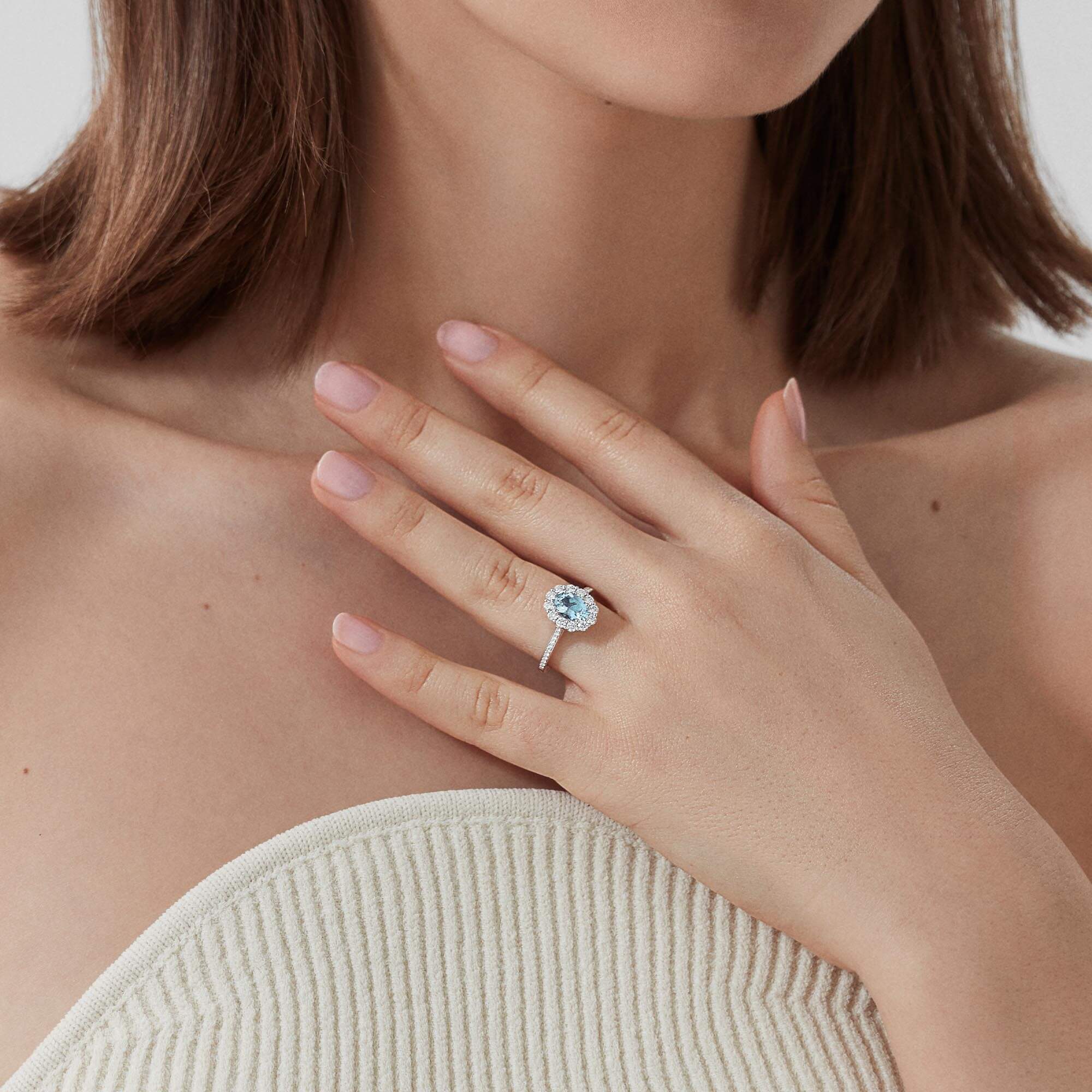 1735 Aquamarine Ring | In Platinum with Diamonds