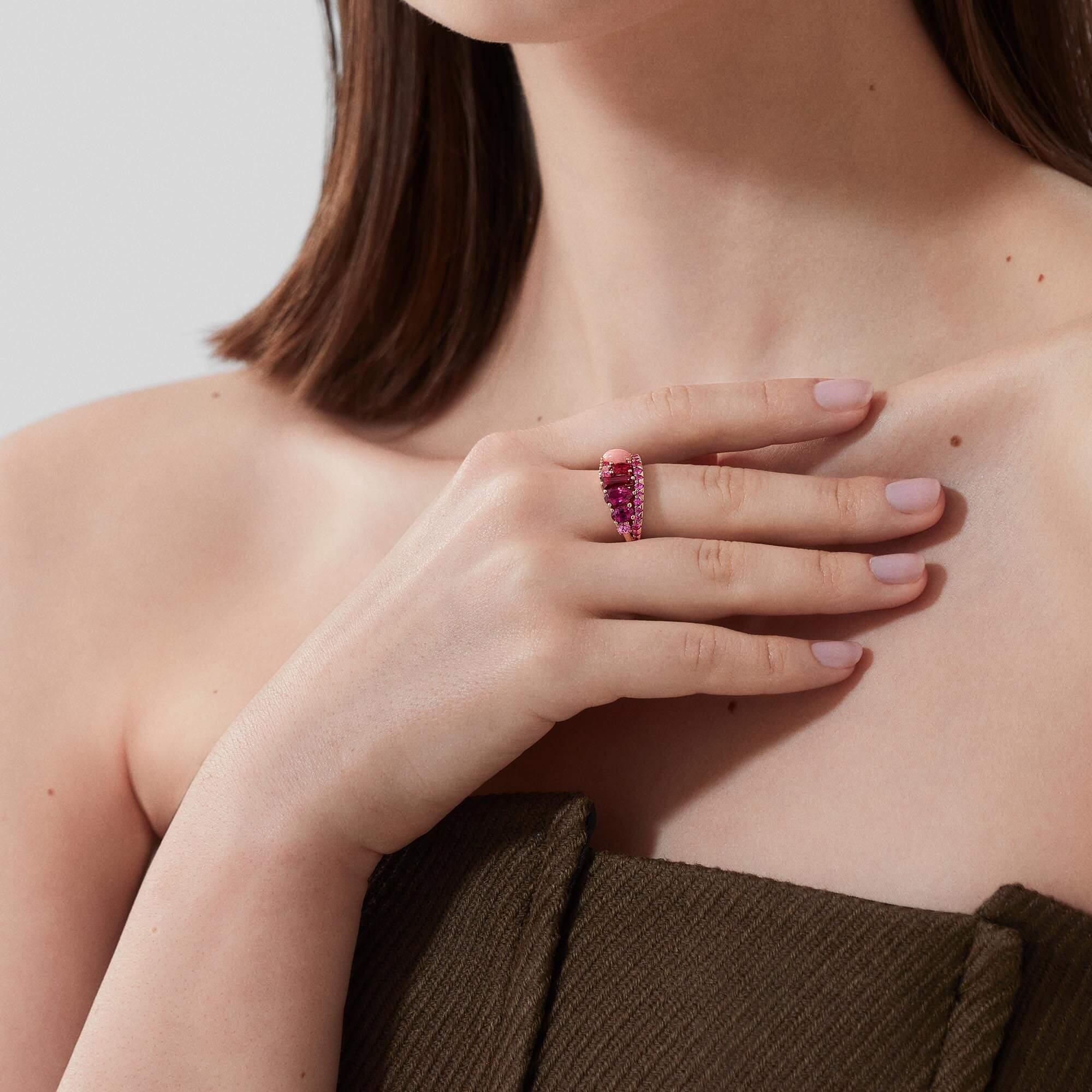 0015 Garrard Blaze Pink Sapphire, Rubellite And Pink Opal Band Ring In 18ct Rose Gold 2017675 Model