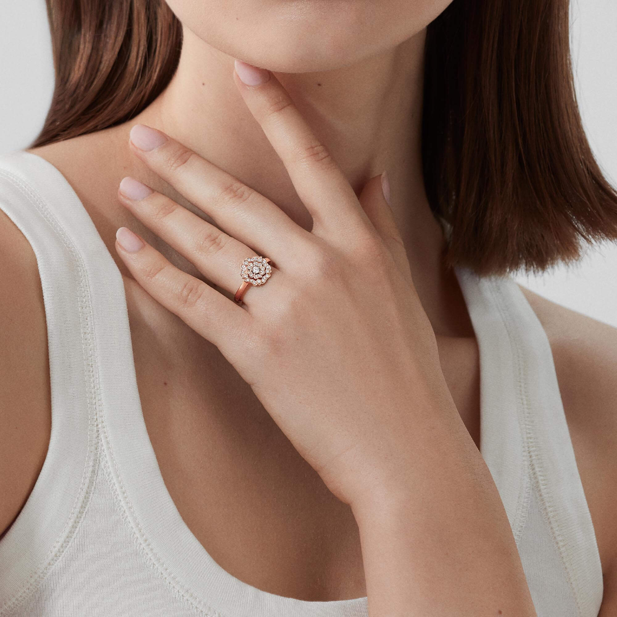 0019 Garrard Tudor Rose Mini Icons Diamond Ring In 18ct Rose Gold 2018929 Model