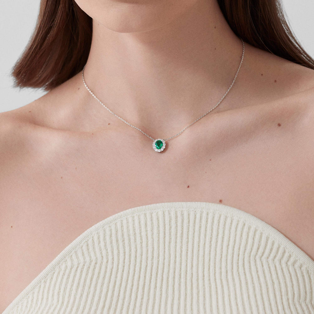 0040 Garrard 1735 Emerald Pendant In Platinum with Diamonds 2017807 Model