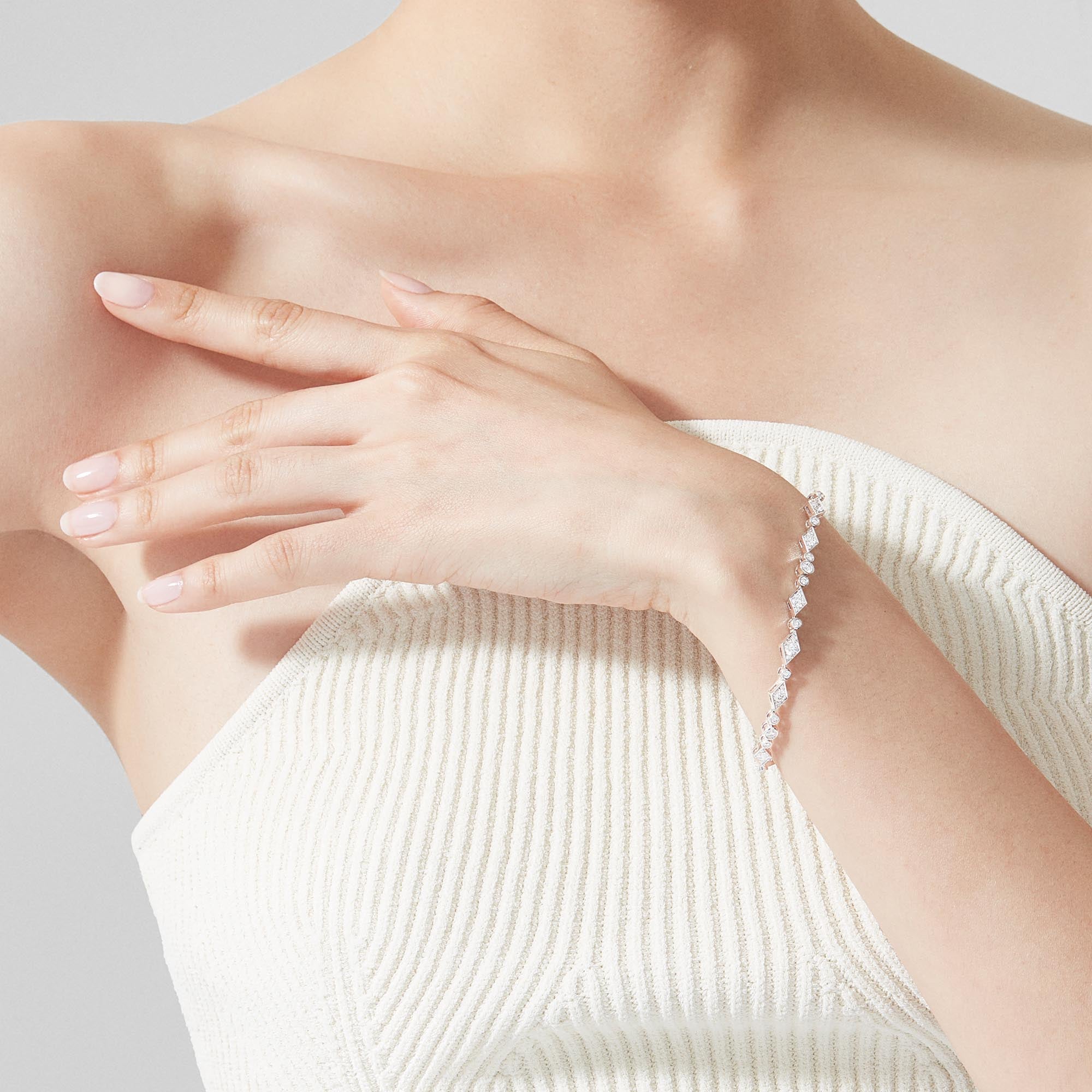 Albemarle Diamond Bracelet | In 18ct White Gold