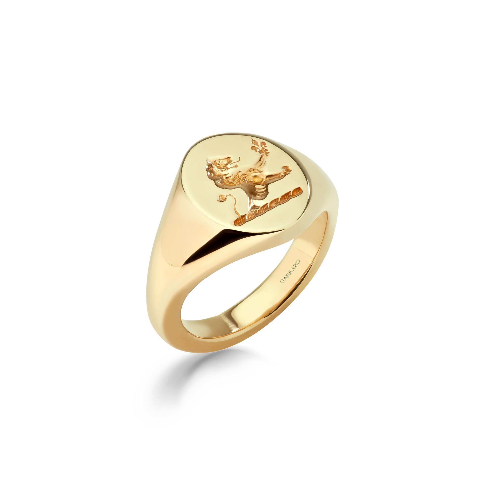 Large Oval Signet Ring | In 18ct Yellow Gold