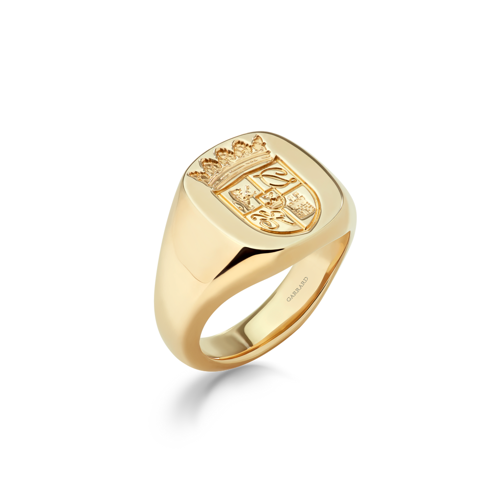 Large Cushion Signet Ring | In 18ct Yellow Gold