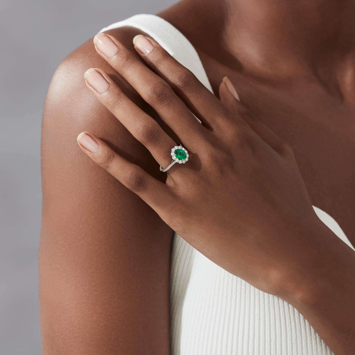 How Princess Diana’s Engagement Ring Inspired the 1735 Collection