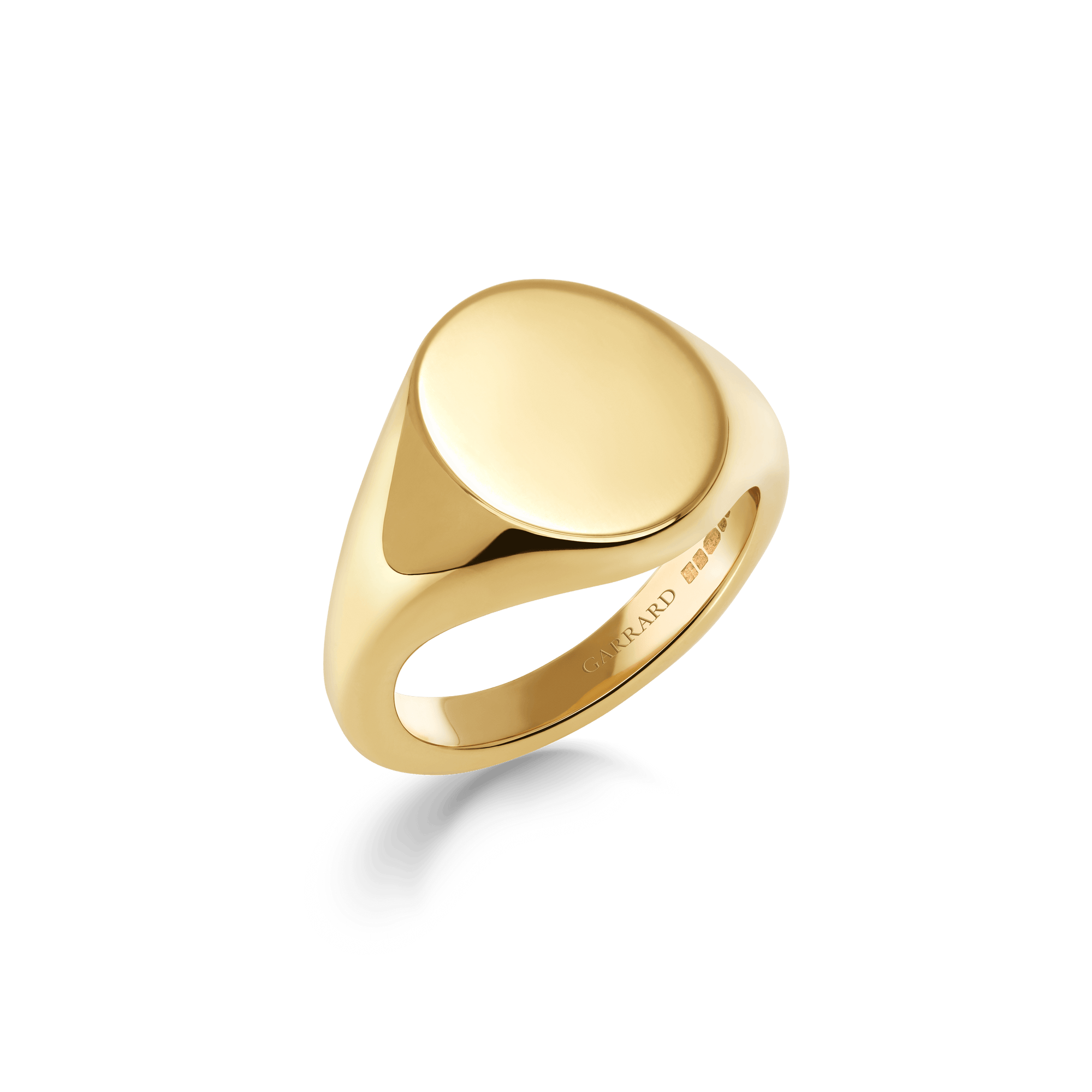 Medium Oval Signet Ring | In 18ct Yellow Gold
