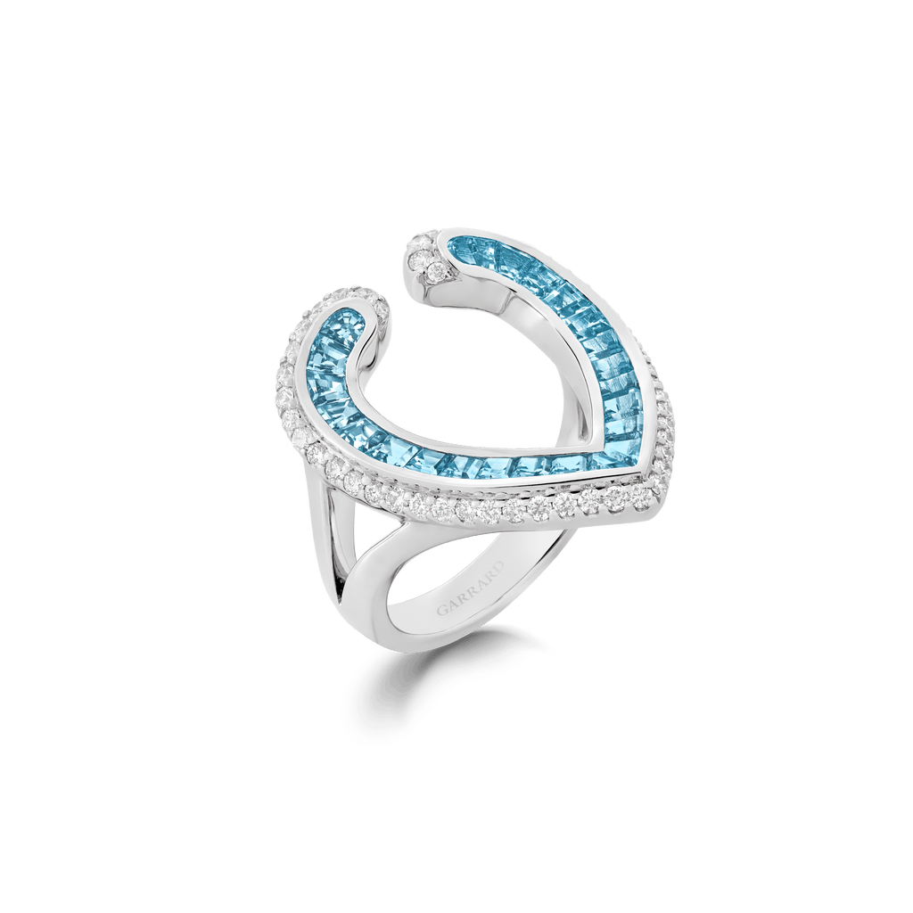 Garrard Aloria jewellery Collection calibre cut aquamarine ring in 18ct white gold with Diamonds 2017070 Hero View