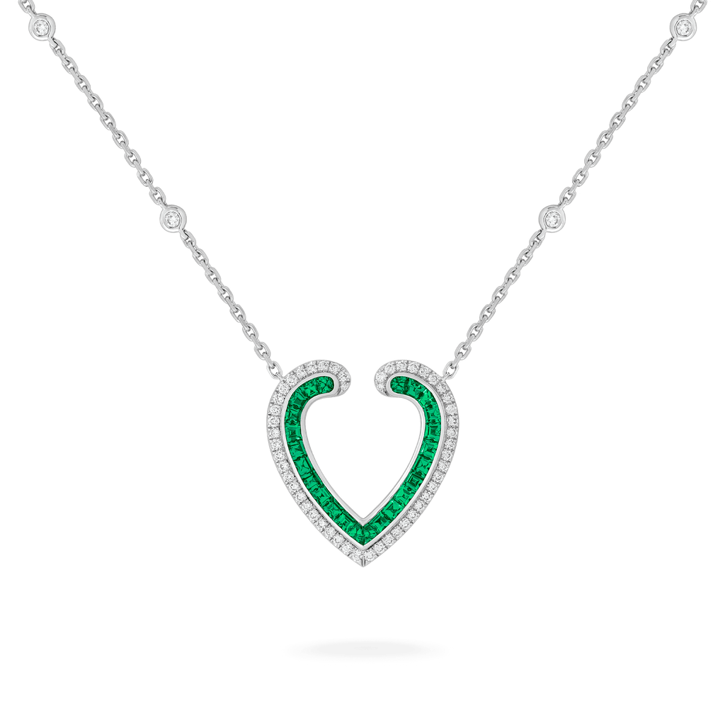 Garrard Aloria jewellery Collection calibre cut emerald pendant in 18ct white gold with Diamonds 2017137 Hero View 1