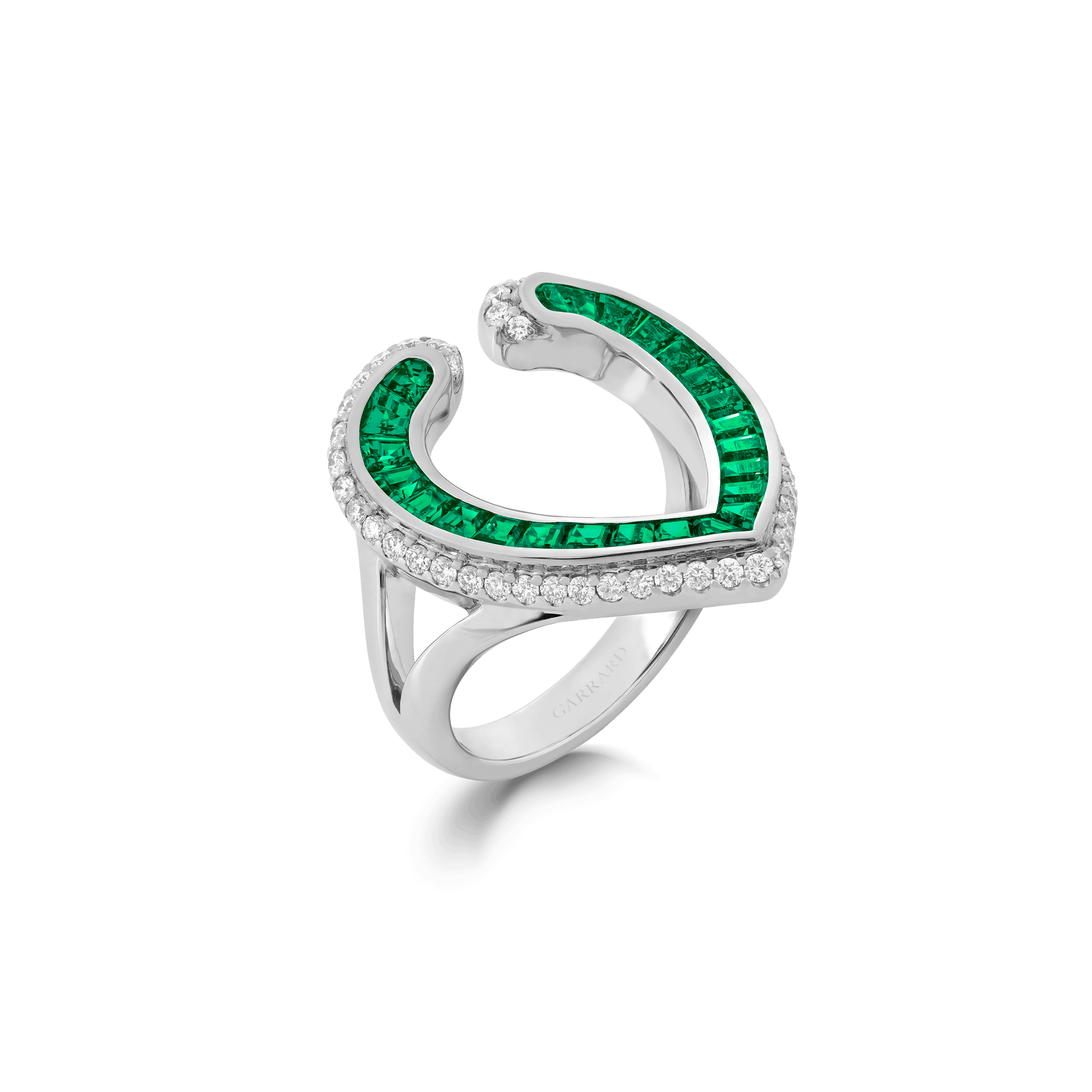 Garrard Aloria jewellery Collection calibre cut emerald ring in 18ct white gold with Diamonds 2017131 Hero View