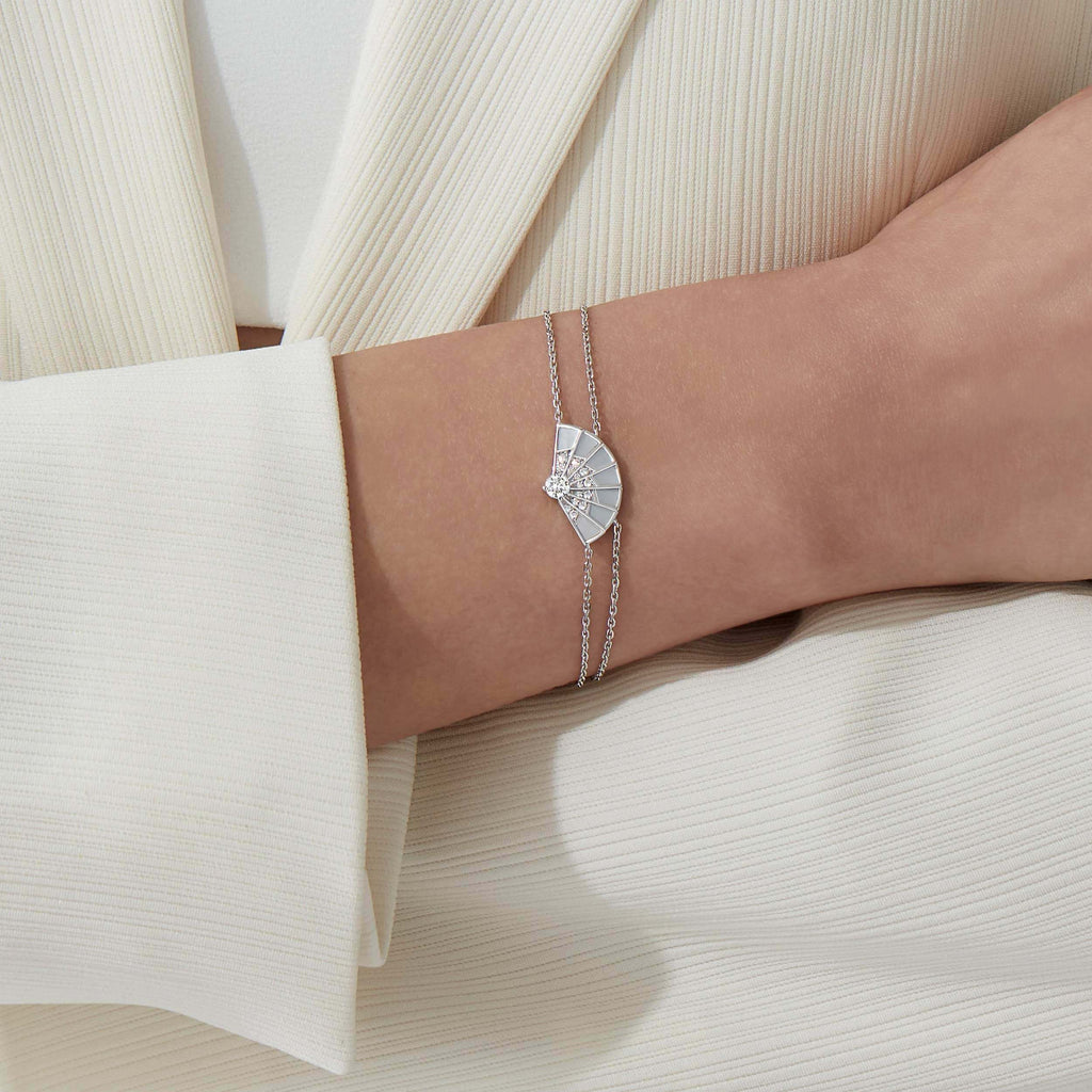 Garrard Fanfare Symphony jewellery collection Diamond and Mother of Pearl Bracelet In 18ct White Gold 2018274 Model View