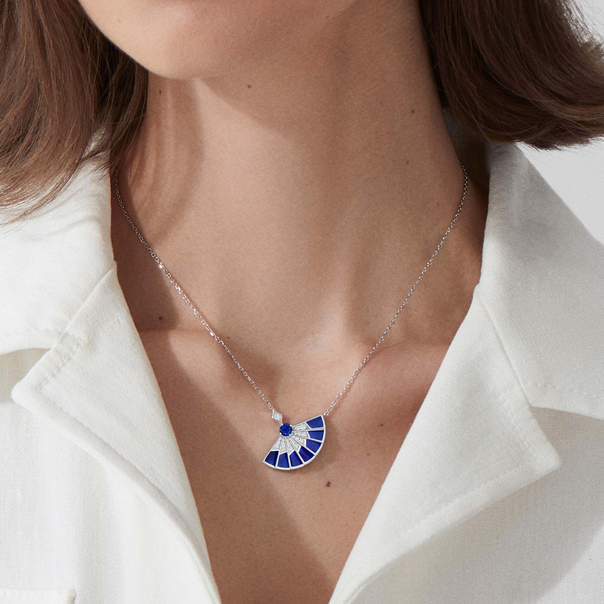 Garrard Fanfare Symphony jewellery collection Sapphire and Lapis Lazuli Pendant In 18ct White Gold with Diamonds 2017338 Model