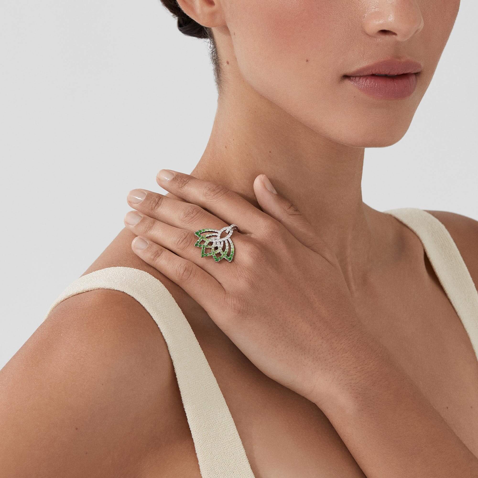 Garrard Lotus Jewellery Collection Lotus Flower Tsavorite Garnet and Diamond Ring in 18K White Gold, 2019335, Model