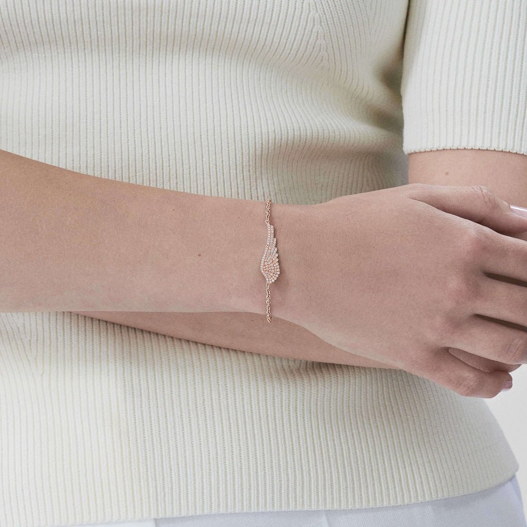 Garrard Mini Icons collection Wings Classic Bracelet in 18ct Rose Gold with Diamonds 2010981 on model