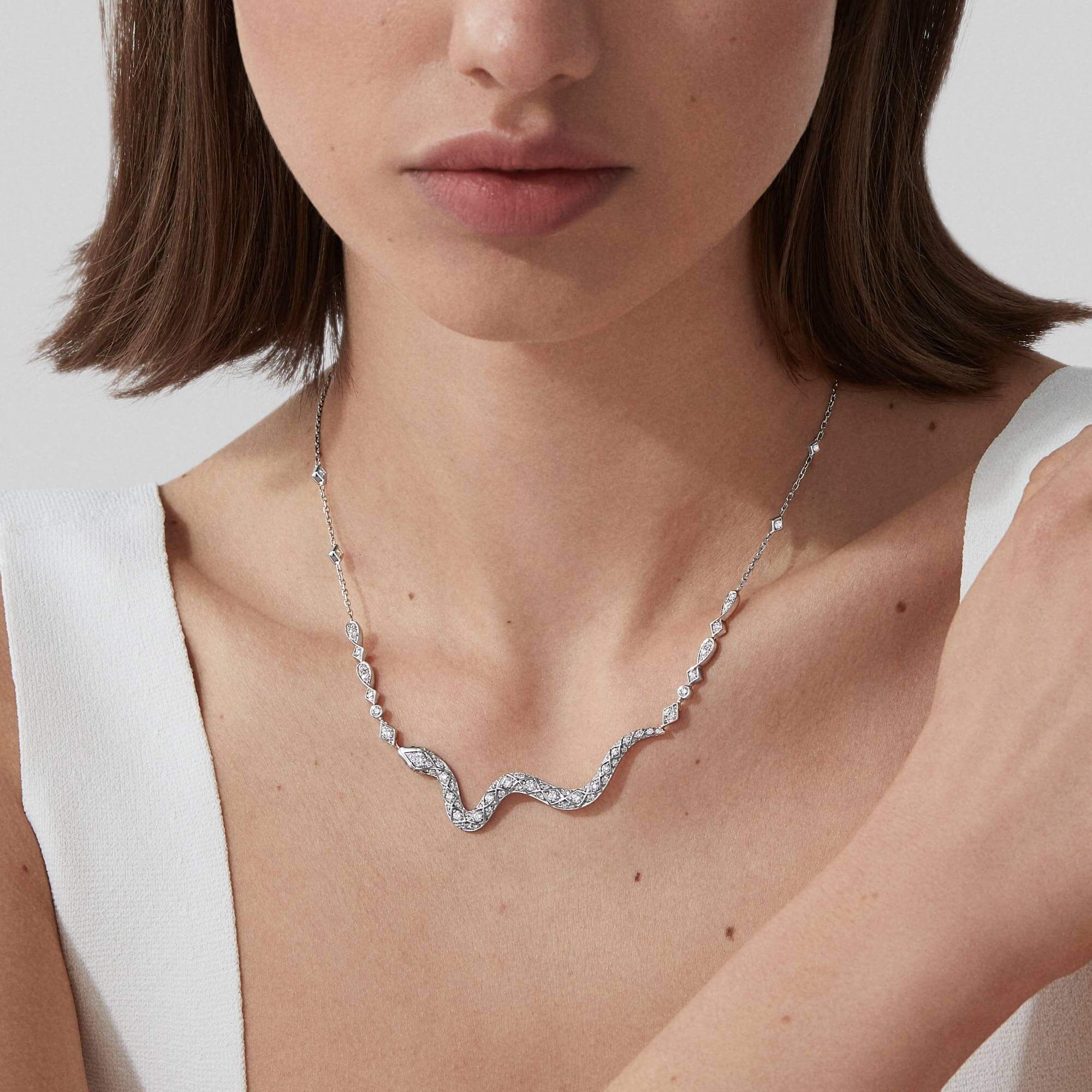 Garrard Muse jewellery collection Serpent Diamond Necklace In 18ct White Gold with Blue Sapphires 2016265 model