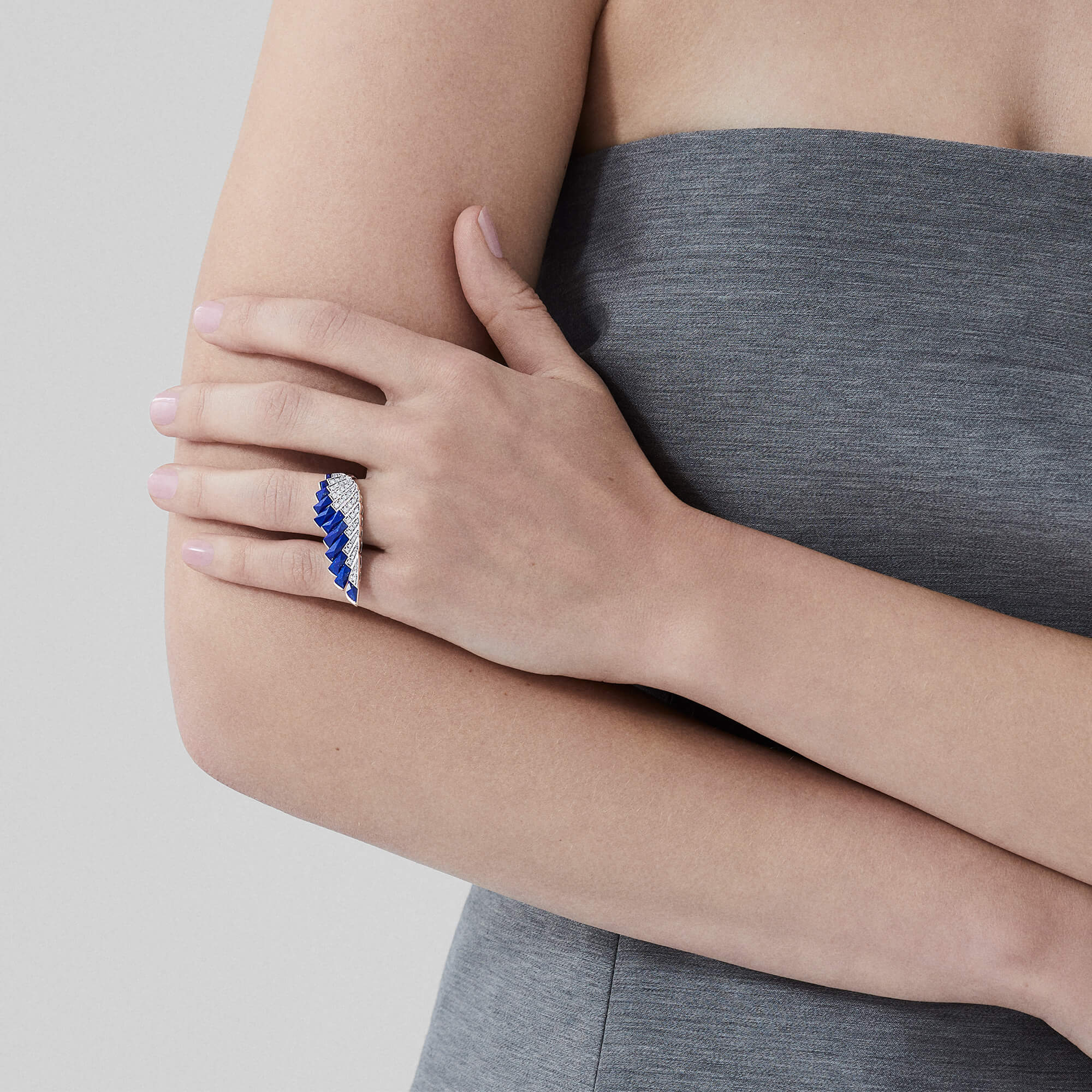 Garrard Wings Rising collection Diamond and Lapis Lazuli Ring in 18ct White Gold 2018628 On model
