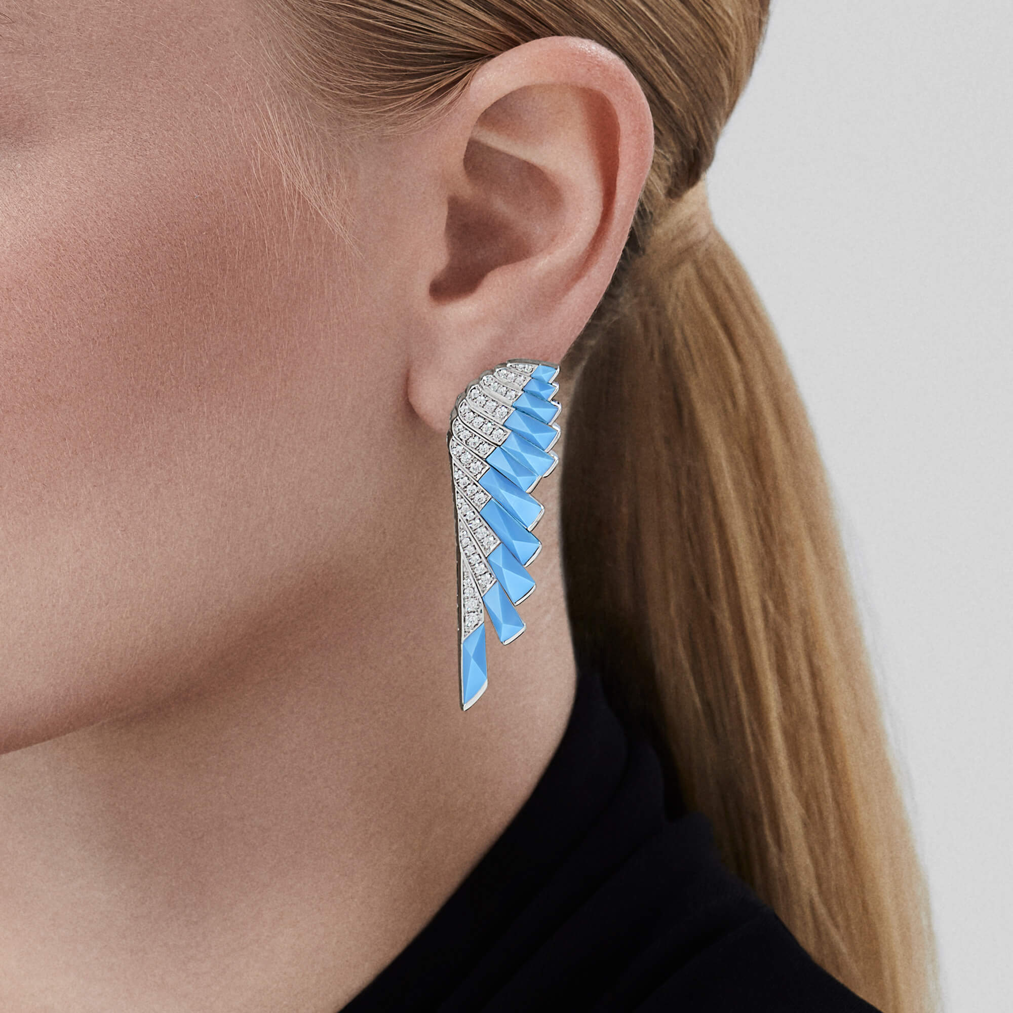 Garrard Wings Rising collection Diamond and turquoise Earrings in White Gold 2018668 on model