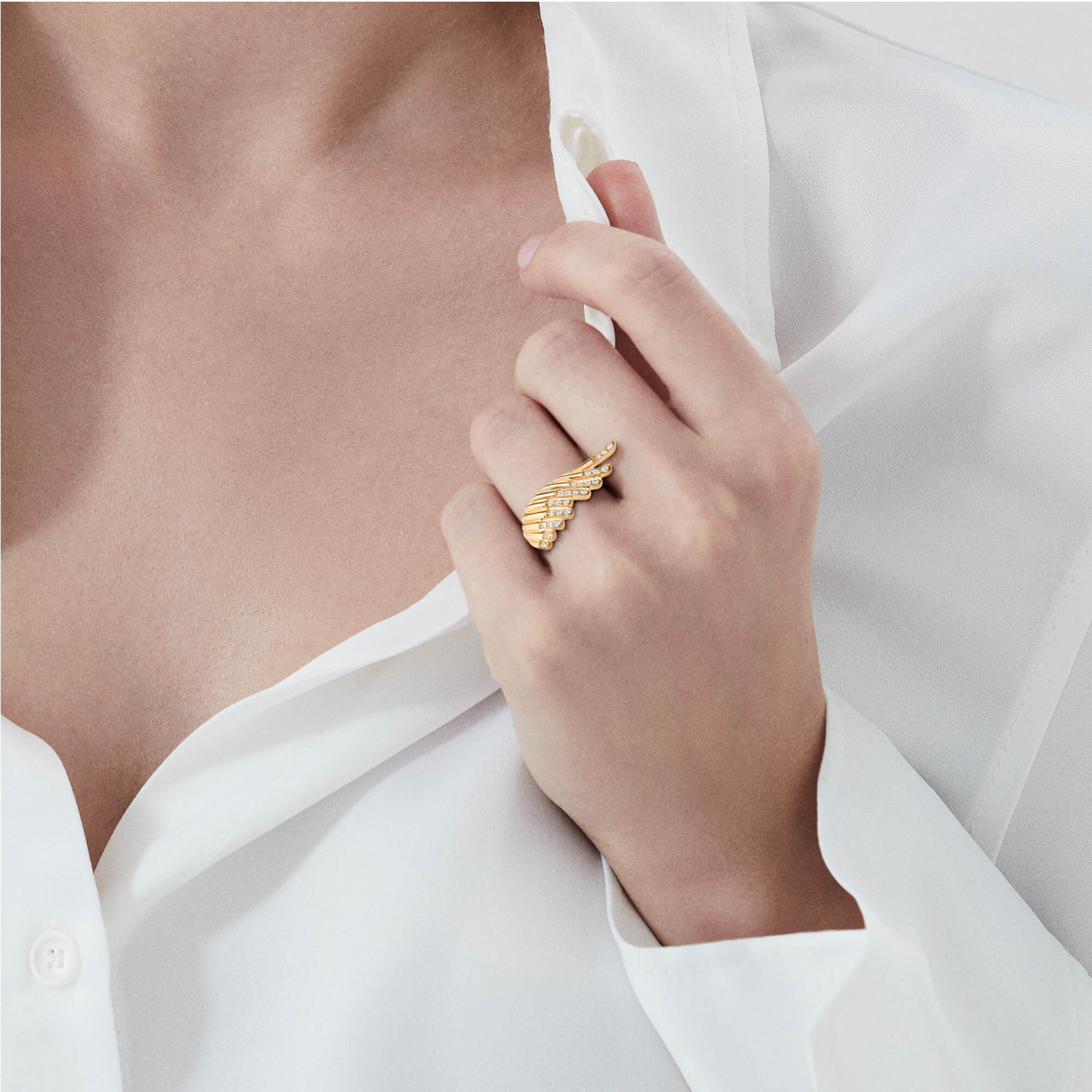 Garrard Wings Rising collection Mini Icon Diamond Ring in 18ct Yellow Gold 2018642 on model