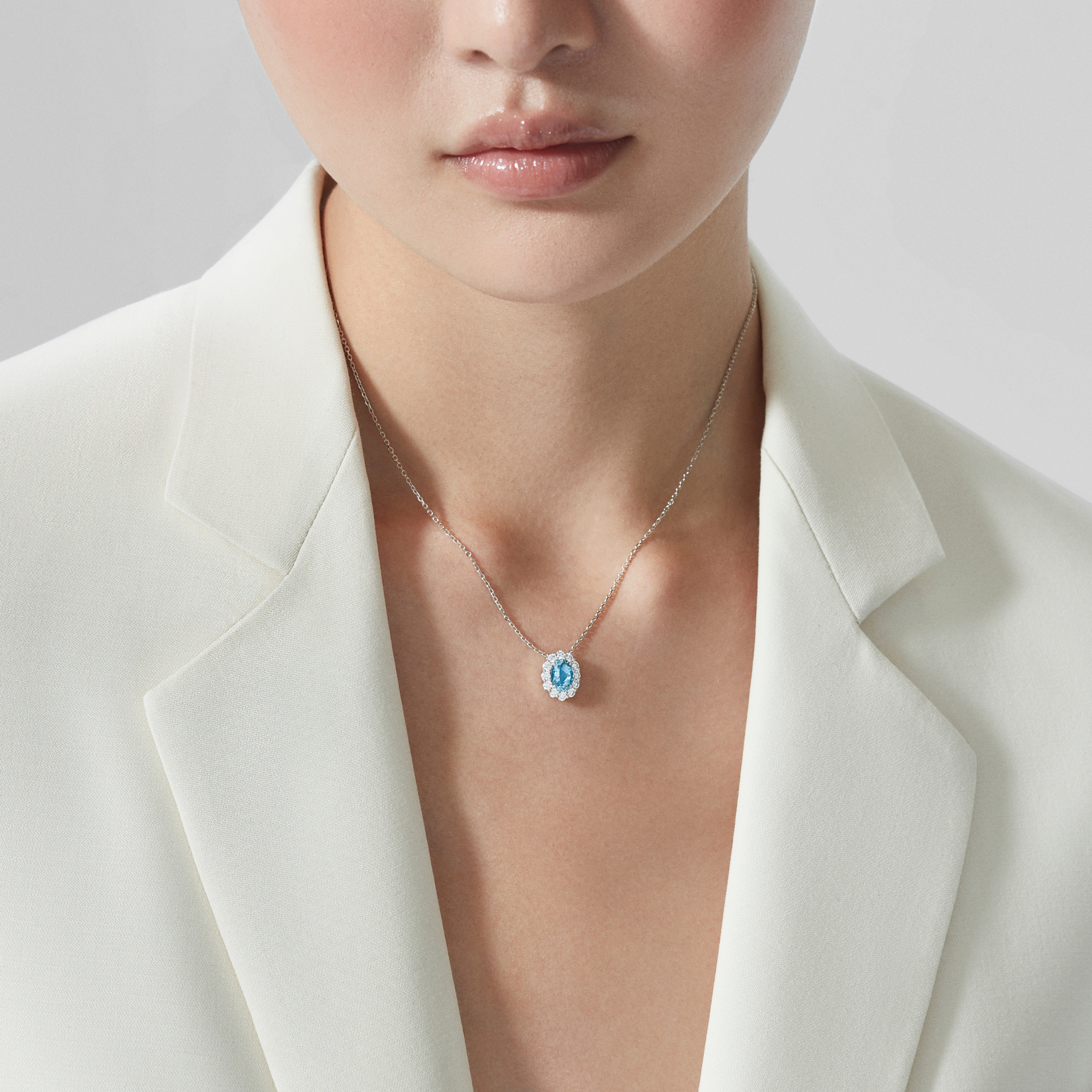 1735 Aquamarine Pendant | In Platinum with Diamonds
