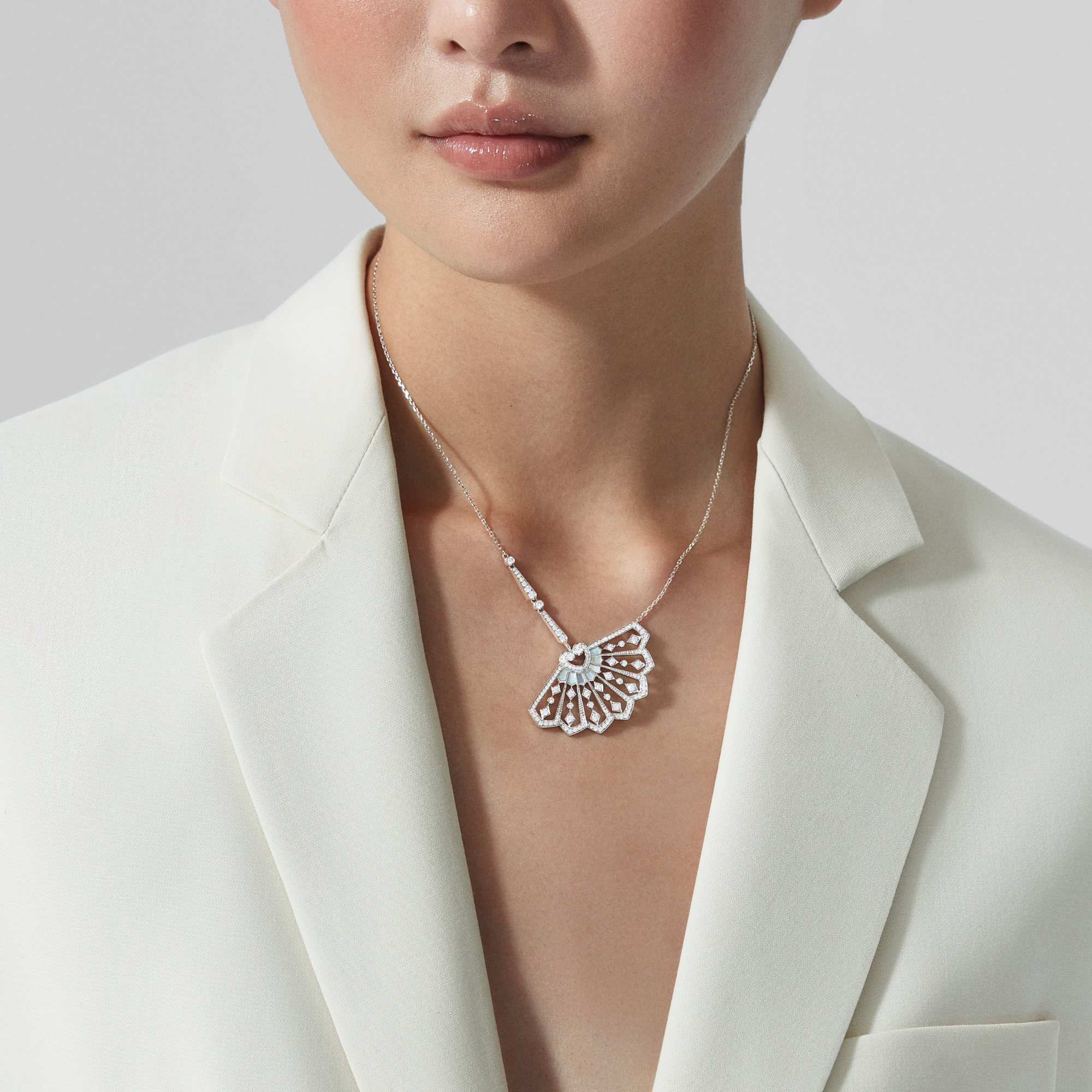 Fanfare Diamond and Mother of Pearl Pendant | In 18ct White Gold