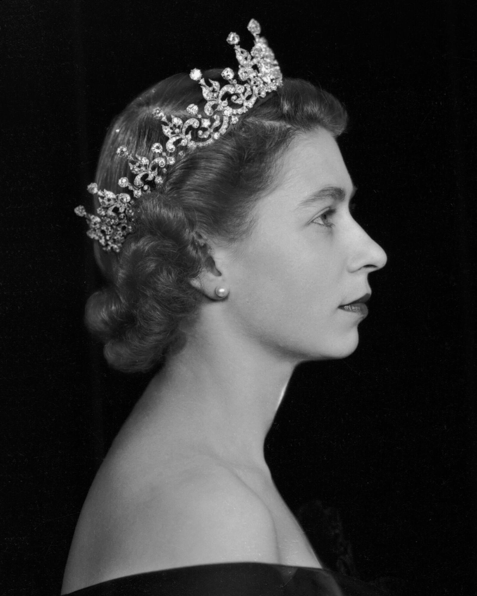 Girls of Great Britain and Ireland Tiara: A Powerful Symbol of the Eli